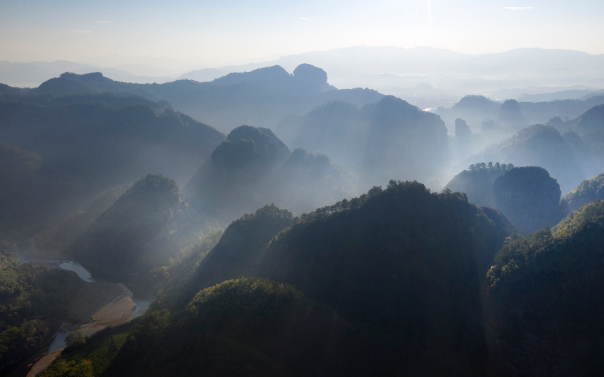 山外山，是什么模樣？